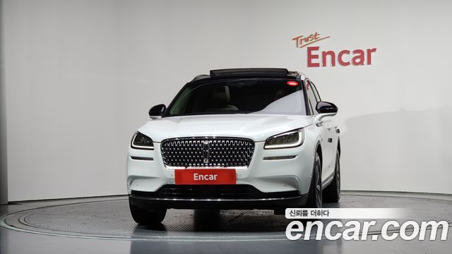 Lincoln Corsair 2.0 Reserve AWD - фото 2
