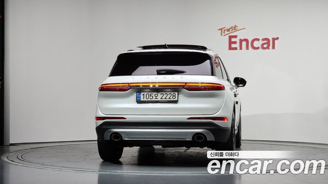 Lincoln Corsair 2.0 Reserve AWD - фото 3