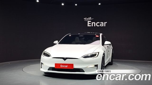 Tesla Model S AWD - фото 2