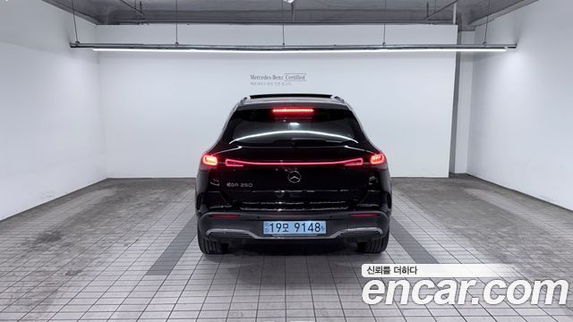 Mercedes-Benz EQA H243 EQA250 AMG Line - фото 3
