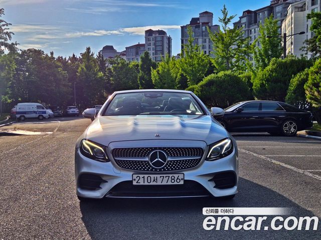 Mercedes-Benz E-Class W213 E220d Cabriolet - фото 1