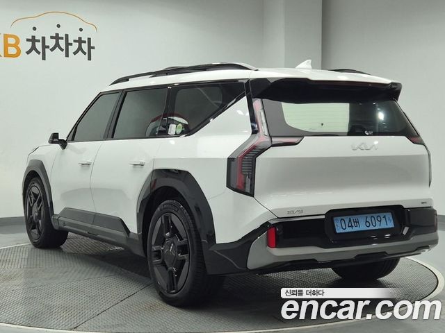 Kia EV9 Long Range 4WD GT Line - фото 1