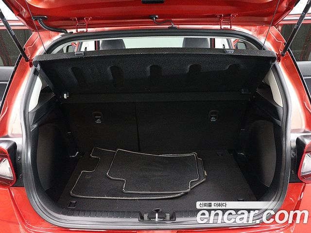 Hyundai Venue 1.6 Flux - фото 4
