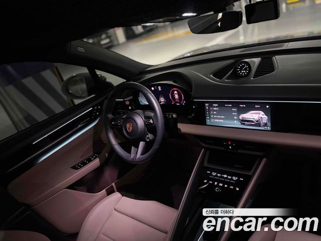 Porsche Macan EV 4S - фото 4