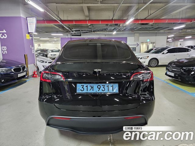 Tesla Model Y RWD - фото 4