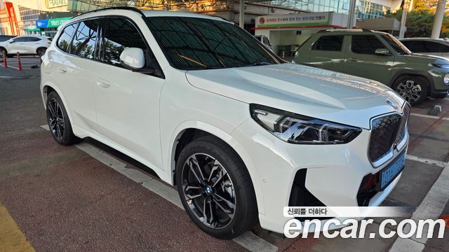 BMW iX1 U11 xDrive 30 M Sport - фото 3