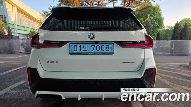 BMW iX1 U11 xDrive 30 M Sport - фото 4