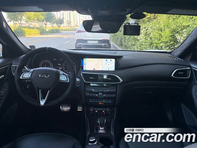 Infiniti Q30 2.0 Essential - фото 4