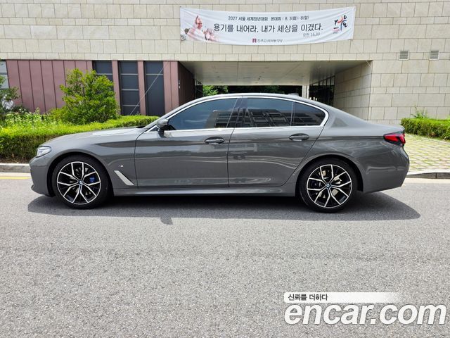 BMW 5-Series G30 530i M Sport Package - фото 2