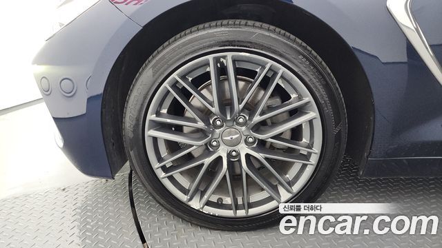 Genesis G70 2.0T AWD Supreme - фото 4