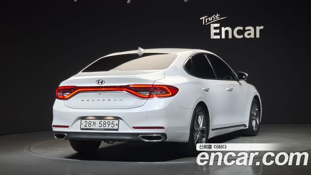 Hyundai Grandeur IG 2.4 Premium Special - фото 1