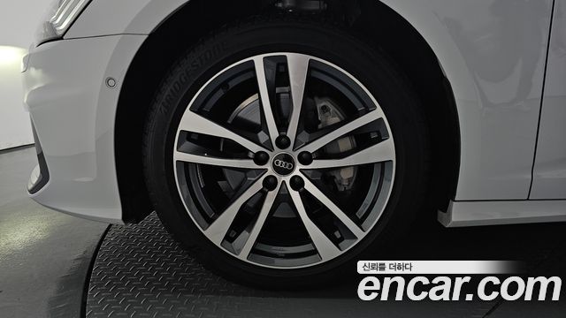 Audi A6 C8 45 TFSI Premium - фото 3