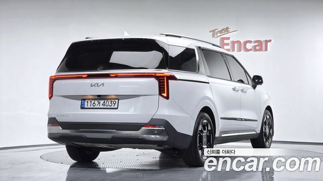 Kia Carnival Новый 4-го поколения 9-Seater Signature - фото 0