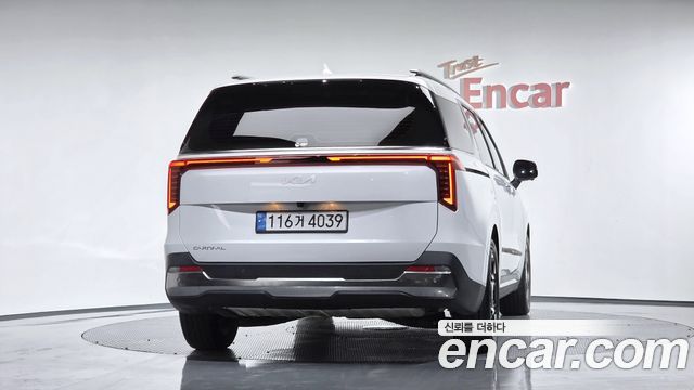 Kia Carnival Новый 4-го поколения 9-Seater Signature - фото 2