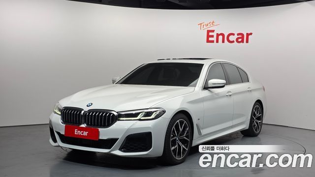 BMW 5-Series G30 530i xDrive M Sport Package - фото 0