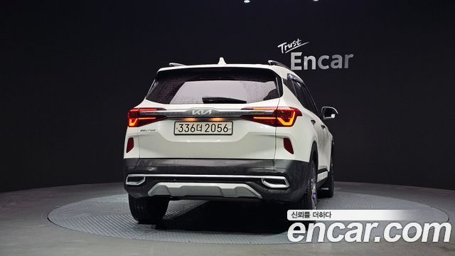 Kia Seltos Gasoline 1.6 Turbo 2WD Signature - фото 3