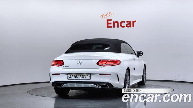 Mercedes-Benz C-Class W205 C200 Cabriolet - фото 3