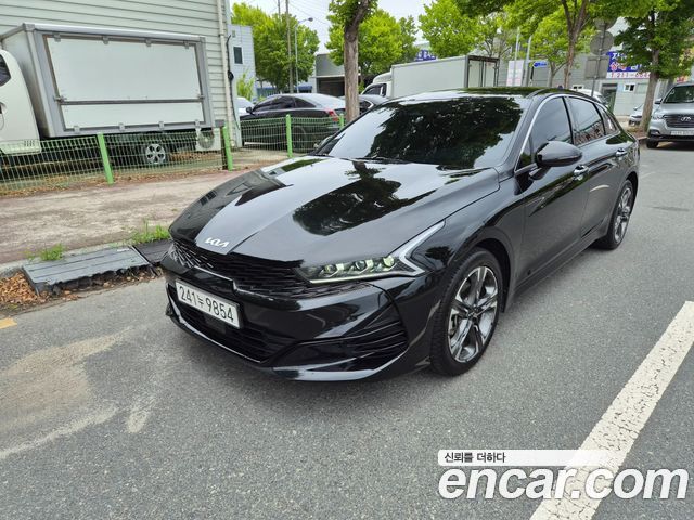 Kia K5 3-го поколения 2.0 Prestige - фото 0
