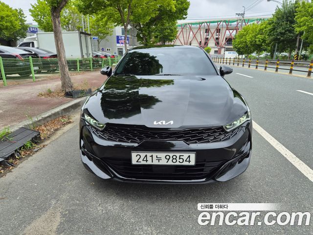Kia K5 3-го поколения 2.0 Prestige - фото 1