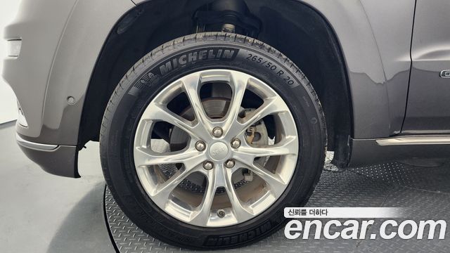 Jeep Cherokee 3.6 Summit WK2 - фото 4
