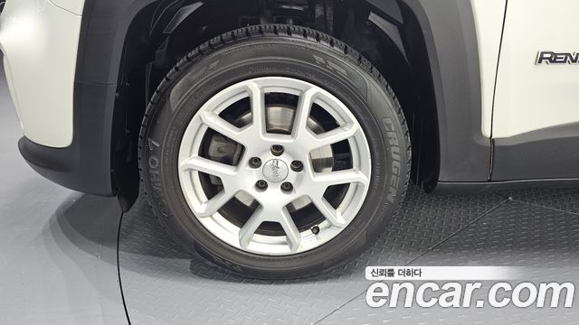 Jeep Renegade 2.4 Longitude - фото 4
