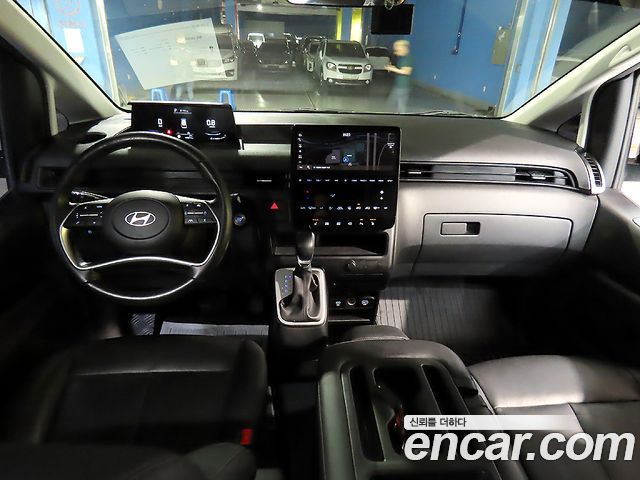 Hyundai Staria Tourer 11-Seater Modern - фото 4