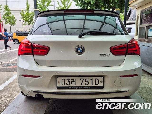 BMW 1-Series F20 118d Sport Special Edition 5Door - фото 1