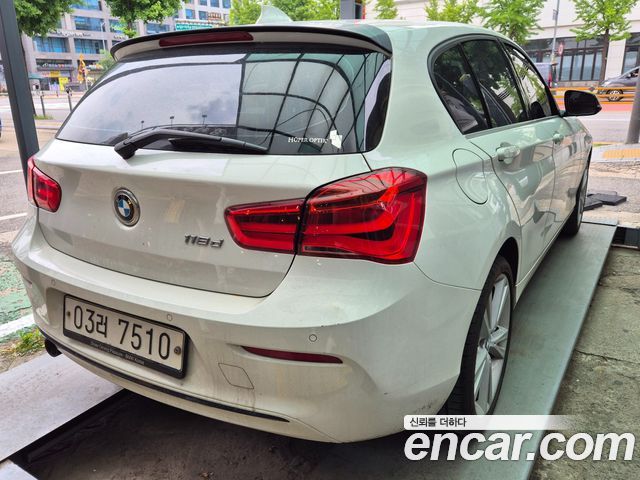 BMW 1-Series F20 118d Sport Special Edition 5Door - фото 2