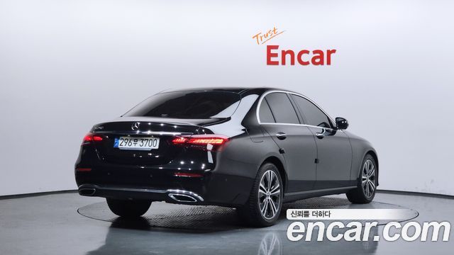Mercedes-Benz E-Class W213 E250 Avantgarde - фото 1