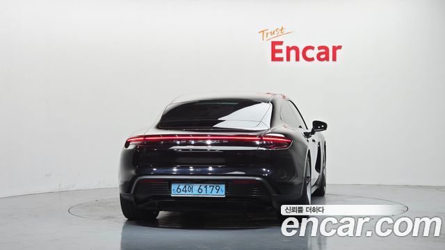Porsche Taycan 4S - фото 3