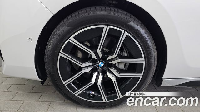 BMW 7-Series G70 740i xDrive M Sport - фото 4