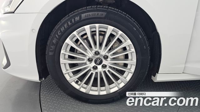 Audi A6 C8 45 TFSI Premium - фото 4