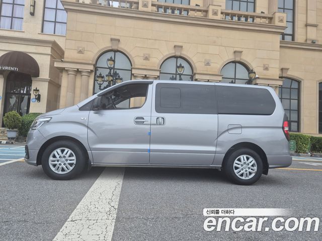 Hyundai Starex Новый Van 3-Seater Smart - фото 2