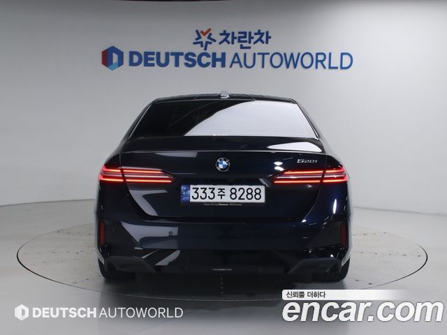 BMW 5-Series G60 520i M Sport - фото 3
