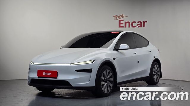 Tesla Model Y RWD - фото 0