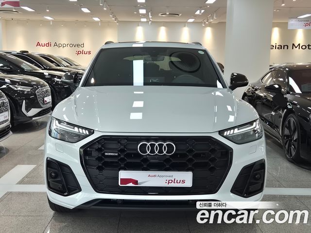 Audi Q5 FY 45 TFSI Quattro Premium - фото 2