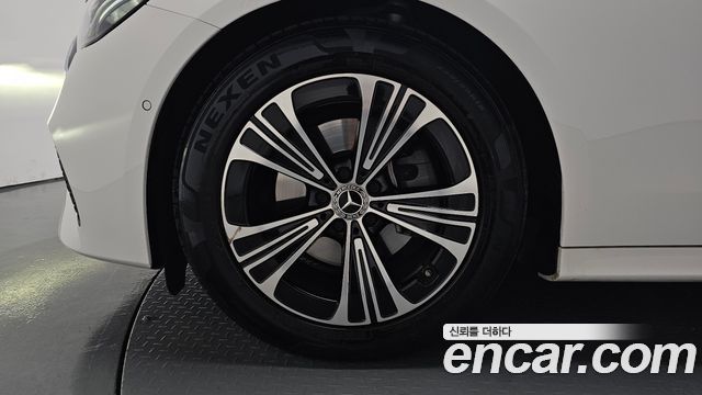 Mercedes-Benz E-Class W214 E200 Avantgarde - фото 4