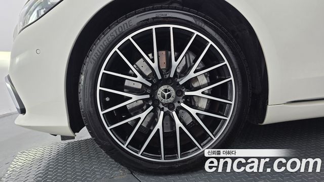 Mercedes-Benz S-Class W223 S580L 4MATIC - фото 4