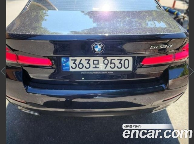 BMW 5-Series G30 523d M Sport - фото 1
