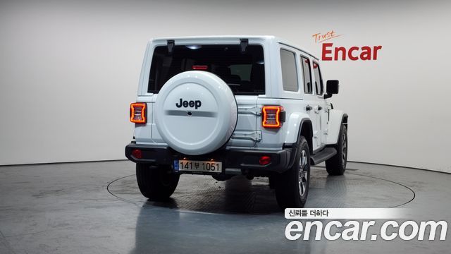 Jeep Wrangler JL 2.0 Overland 4Door - фото 3