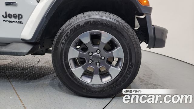 Jeep Wrangler JL 2.0 Overland 4Door - фото 4