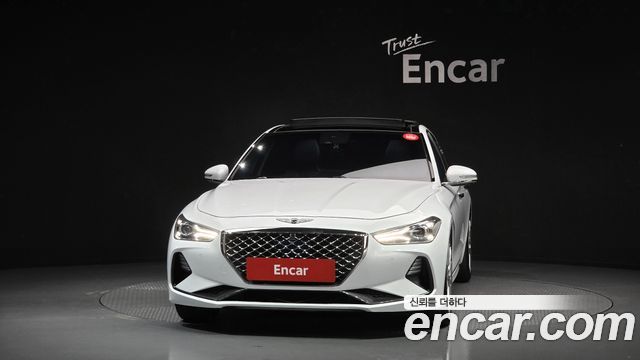 Genesis G70 2.0T Elite - фото 2