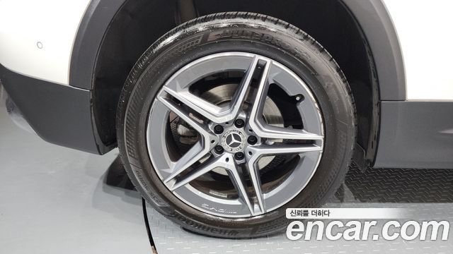 Mercedes-Benz GLB-Class X247 GLB250 4MATIC - фото 4