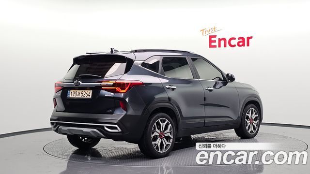 Kia Seltos Gasoline 1.6 Turbo 4WD Signature - фото 1