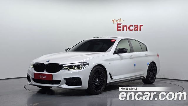 BMW 5-Series G30 520i M Sport - фото 0