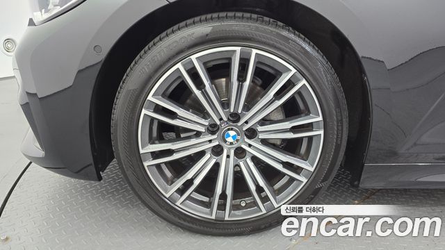 BMW 3-Series G20 320i M Sport - фото 4