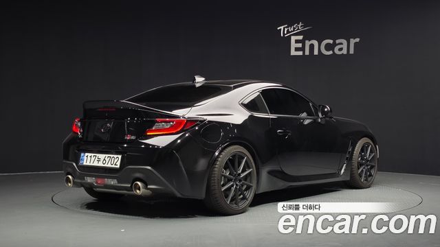 Toyota 86 GR86 2.4 Premium - фото 1