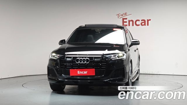 Audi Q7 55 TFSI Quattro Premium - фото 1