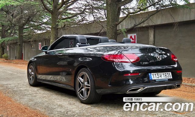 Mercedes-Benz C-Class W205 C200 Cabriolet - фото 2