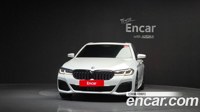 BMW 5-Series G30 530i xDrive M Sport Package - фото 2